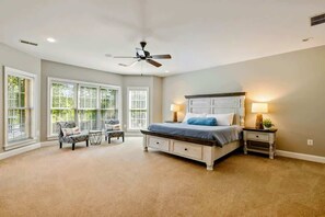 6 Schlafzimmer, Bügeleisen/Bügelbrett, Reisekinderbett, kostenloses WLAN