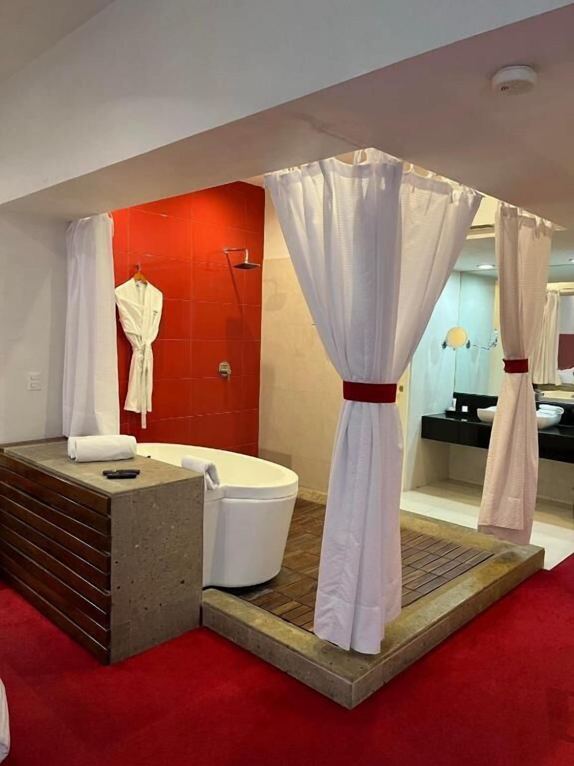 Photo - Zújmú Business Boutique Hotel