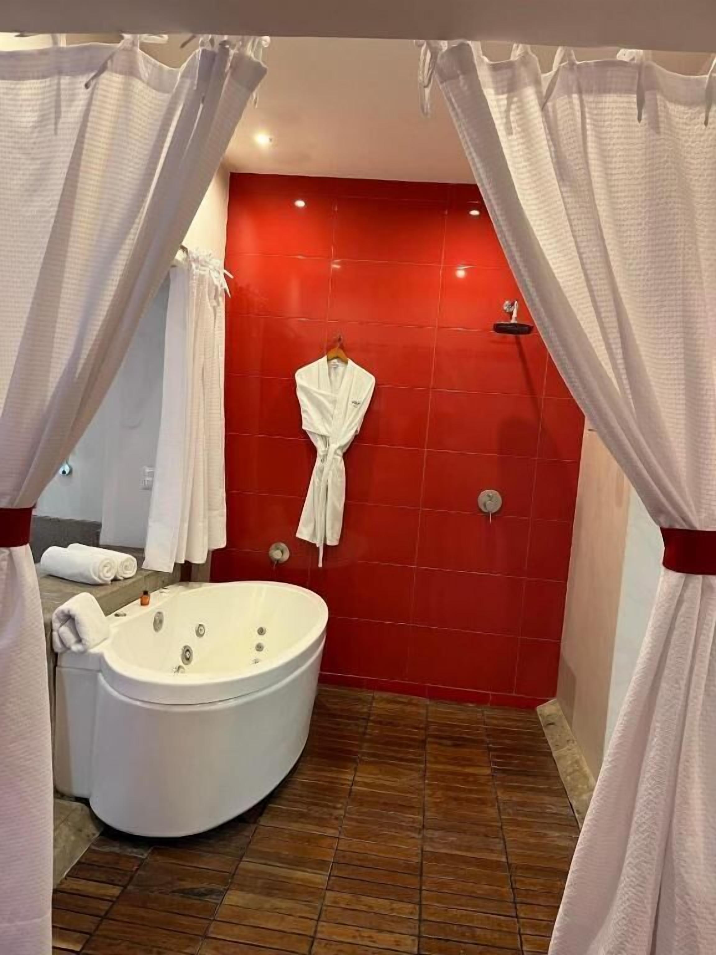 Photo - Zújmú Business Boutique Hotel