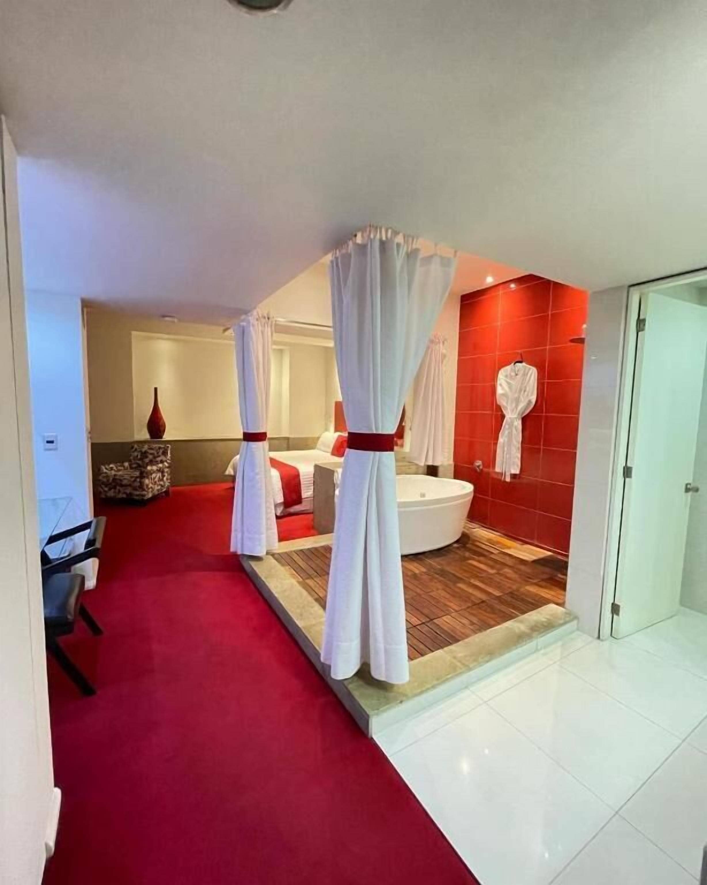 Photo - Zújmú Business Boutique Hotel