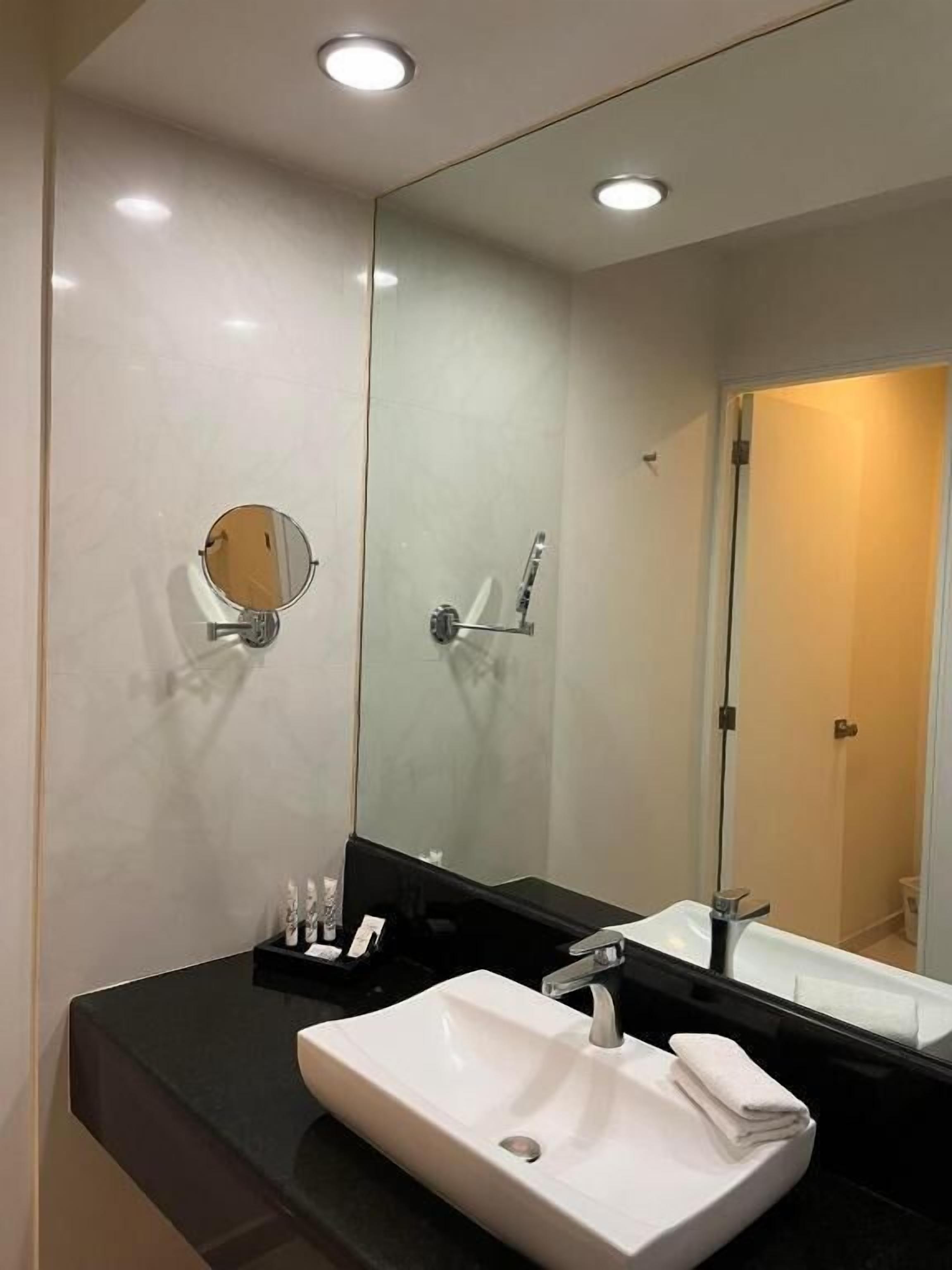 Photo - Zújmú Business Boutique Hotel