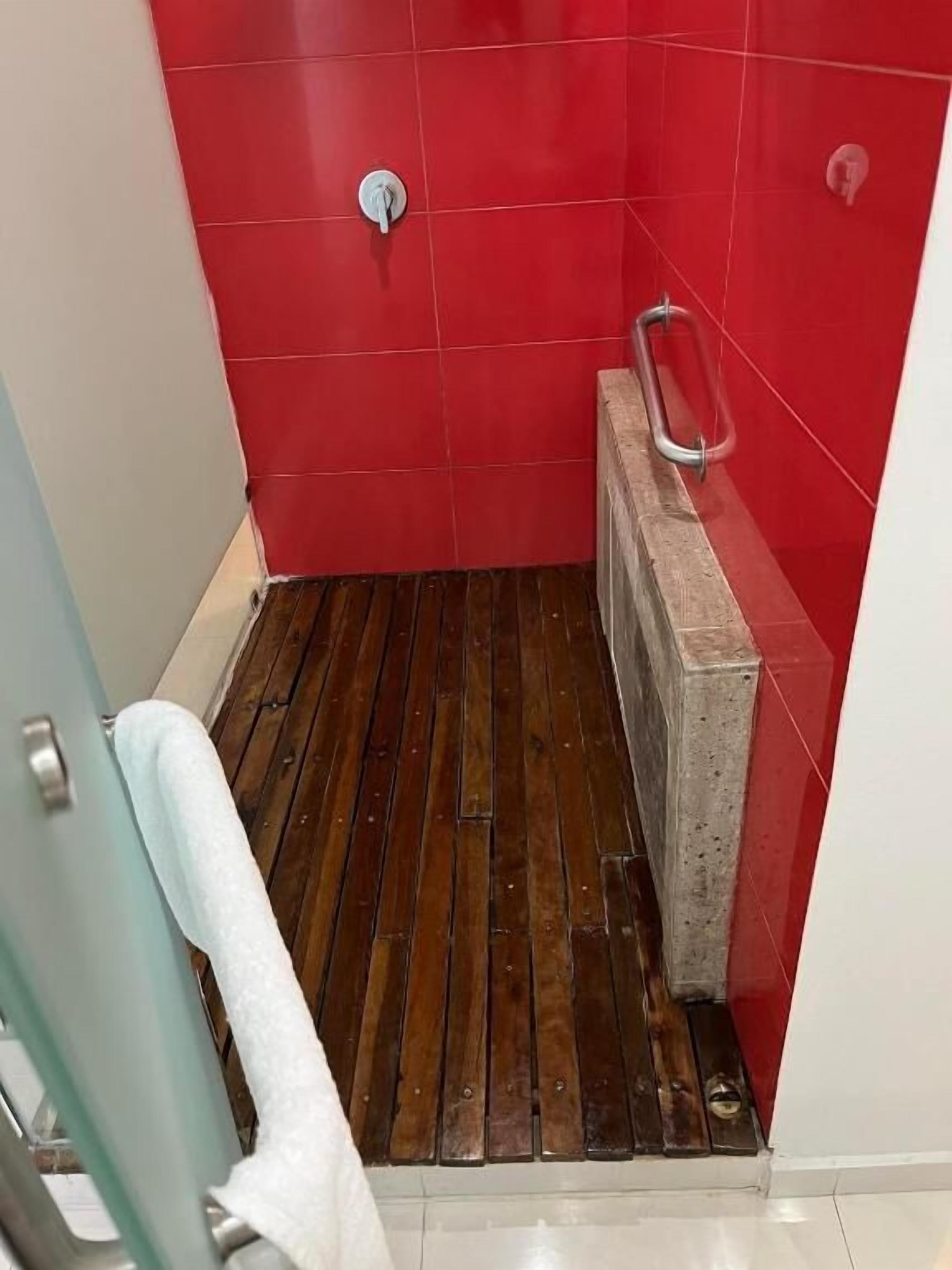 Douche de la salle de bain