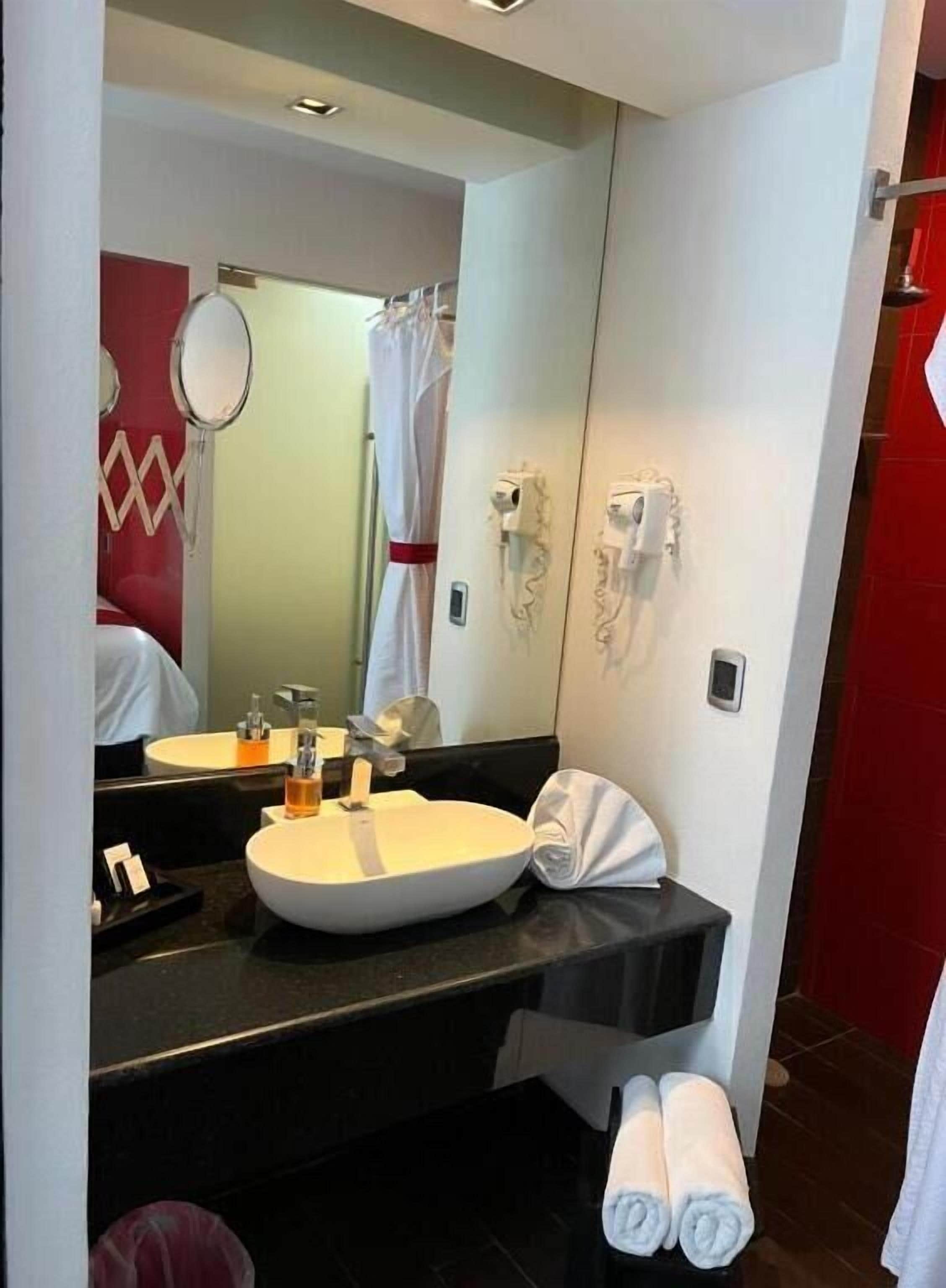 Photo - Zújmú Business Boutique Hotel