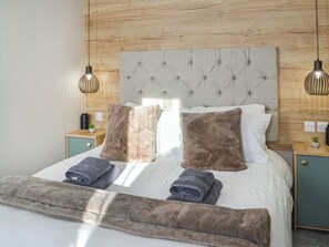 2 bedrooms, free WiFi, bed sheets - Waterfoot Lodge (W09) (Amotherby)