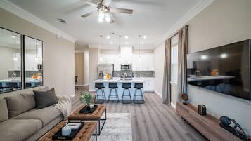 Smart TV, books, offices