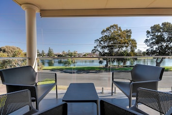 ELITE-Glenelg (1)