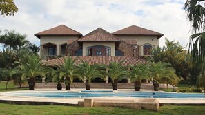 Exterior - Entire home in Sosúa, Dominican Republic(Puerto Plata and Cabarete) (Sosúa)