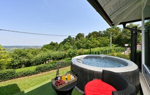 Terrace/patio - Awesome home in Ivanec with Wi-Fi (Ivanec)