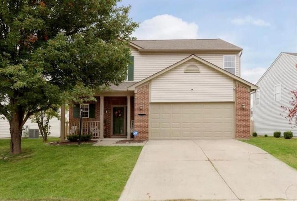Beautiful Full furnished 3 BD Home in Fishers with EV charger.