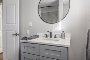 Hair dryer, towels - World Cup Home Base 30 Day Stay Netherlands Camp (Kansas City)