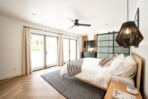 3 bedrooms, travel crib, free WiFi, bed sheets - Balinese Oasis by Rather Be Properties (Palm Springs)