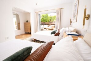 3 Schlafzimmer, Reisekinderbett, kostenloses WLAN, Bettwäsche