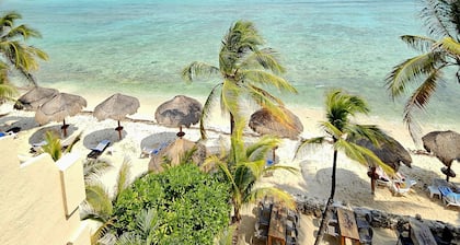 Penthouse-Balcony w Hammock, Direct Ocean View, Half Moon Bay, Akumal