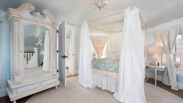 1 bedroom, in-room safe, free WiFi, bed sheets