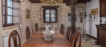 Spectacular manor house in an incomparable setting