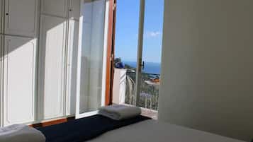 4 camere, Wi-Fi gratuito, lenzuola