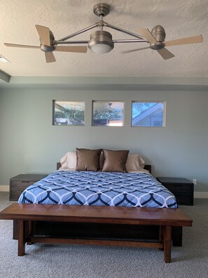 3 bedrooms, desk, iron/ironing board, WiFi