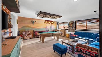 Design House | Living room | Flat-screen TV
