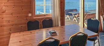 Nice apartment in Sjernarøy