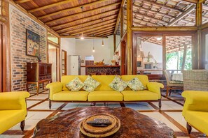 Living area - Casa Clareia Para até 12 Pessoas com Piscina a 150 Metros da Praia da Concha (Itacaré)