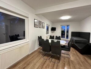 Dining - Erdgeschosswohnung mit Garten - Guestrooms24 - Marl (Marl)
