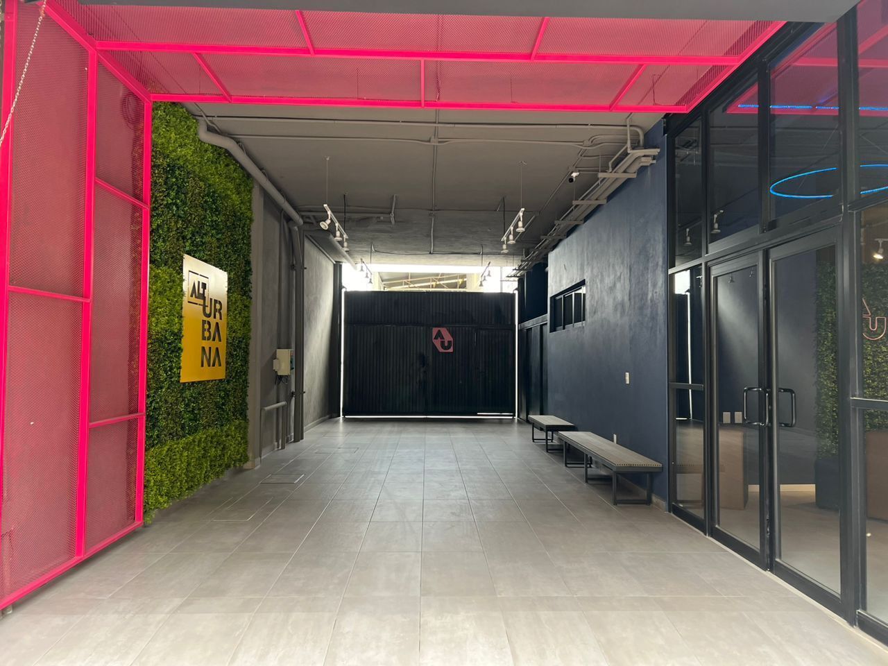 Entrada al alojamiento