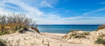 1 bedroom lovely home in Mielno