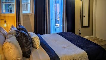 1 bedroom, in-room safe, free WiFi, bed sheets