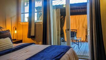 1 bedroom, in-room safe, free WiFi, bed sheets