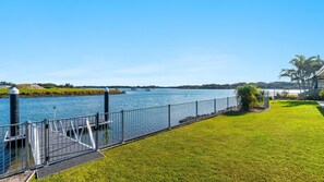 Property grounds - Jeffery River Retreat - Best Sunsets in Yamba - Holiday Yamba (Yamba)