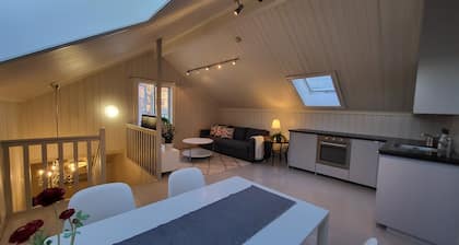 Mercury House, Cathedral View! Free parking!