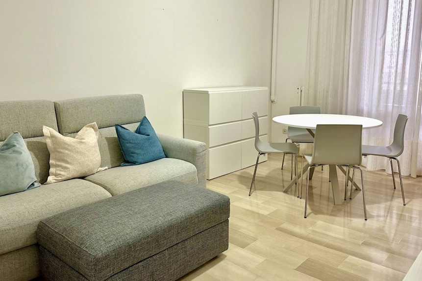 N274 - Numana, Two-room Apartment With Balcony In The Center - Numana