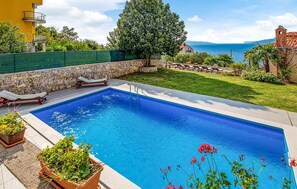 Pool - Lovely apartment in Rijeka with WiFi (Rijeka)