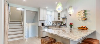 Bright Milford Beach House w/ Outdoor Shower