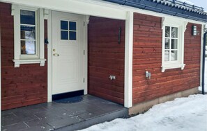 Exterior detail - Stunning home in Mykland with WiFi (Mykland)