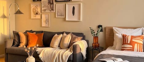 2 soverom, strykejern/-brett, reiseseng for barn og wi-fi