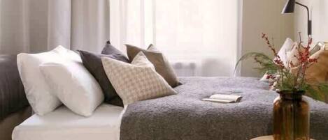 1 bedroom, iron/ironing board, travel cot, WiFi