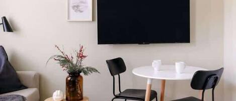 Televisión, oficina