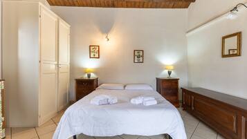 3 soveværelser, skrivebord, gratis Wi-Fi, sengetøj