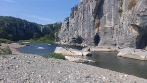 منوع