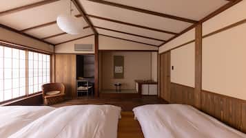 三人房 | 特色装修、特色家居、笔记本电脑工作区、免费 WiFi