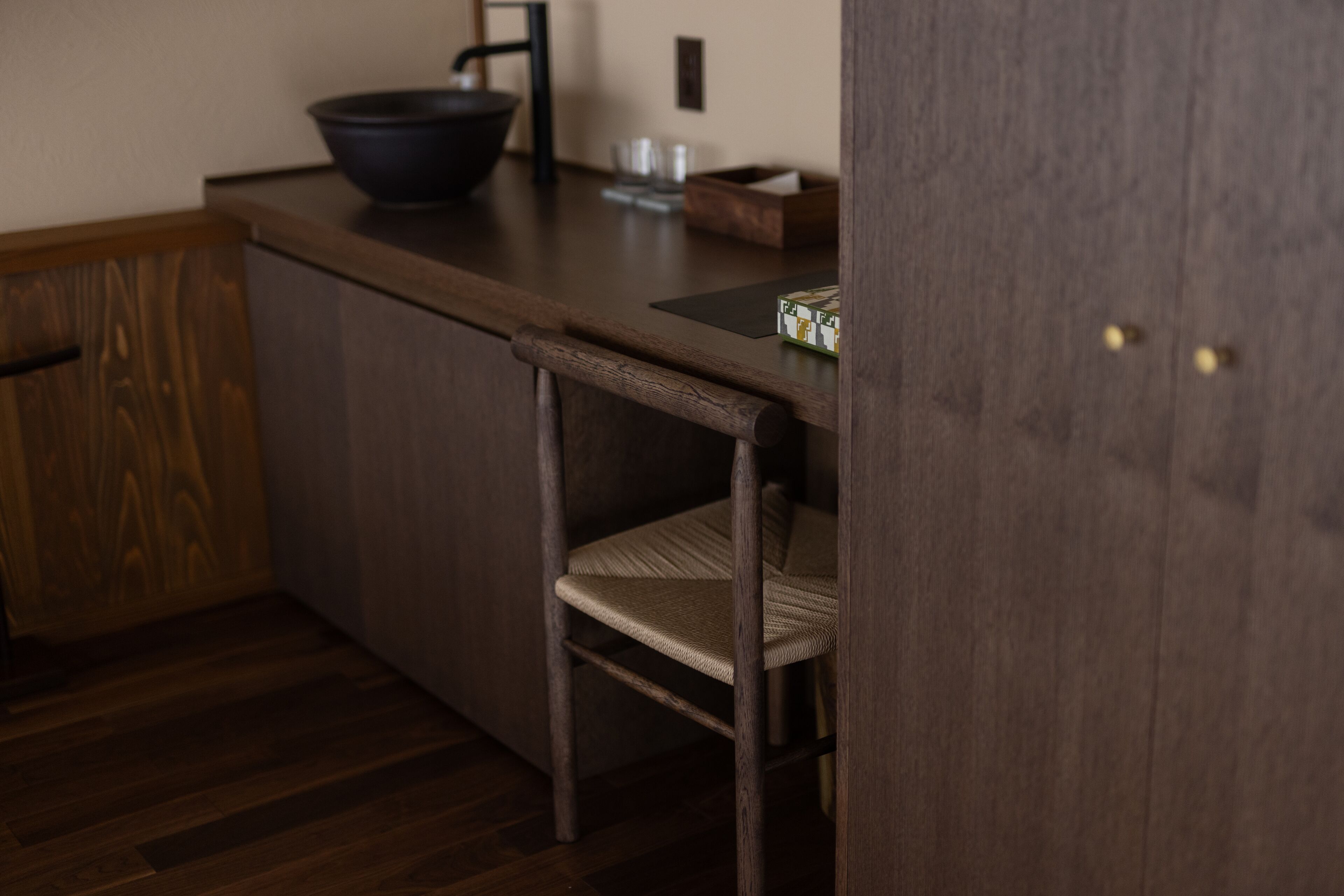 Twin Room | Individually decorated, individually furnished, laptop workspace