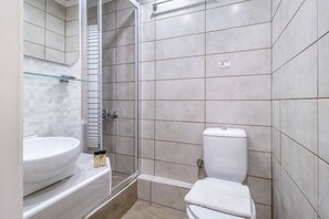 Bruser, hårtørrer, håndklæder