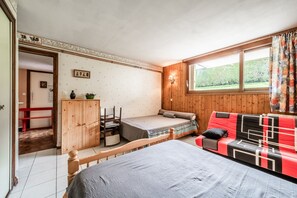2 Schlafzimmer, Bügeleisen/Bügelbrett, kostenloses WLAN