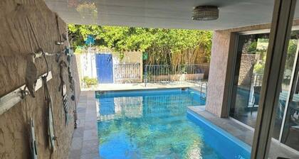 Villa 'L'acanthe' with Private Pool, Private Terrace, and Wi-Fi