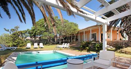 Vacation Villa 'Saint Maxime' with Sea View, Private Pool and Wi-Fi