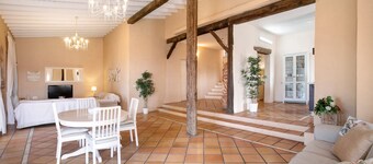 Vacation Villa 'Saint Maxime' with Sea View, Private Pool and Wi-Fi