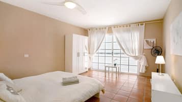 5 sovevĂŠrelser, gratis Wi-Fi, sengetĂžj