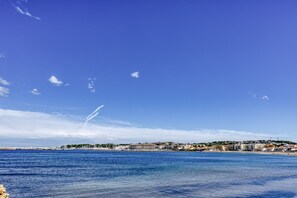 Beach nearby - Apartment 'Escala Riells' with Balcony and Wi-Fi (Escala)