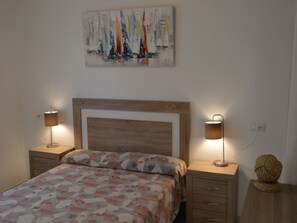 4 makuuhuonetta, silitysrauta/-lauta, ilmainen Wi-Fi